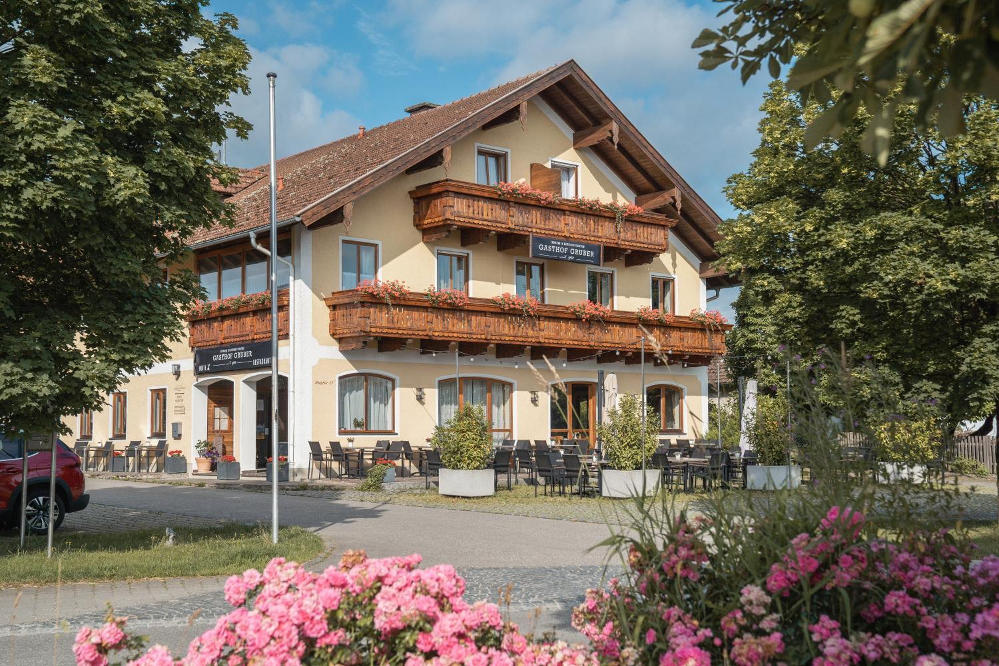 Gasthof Gruber Fridolfing Exterior foto