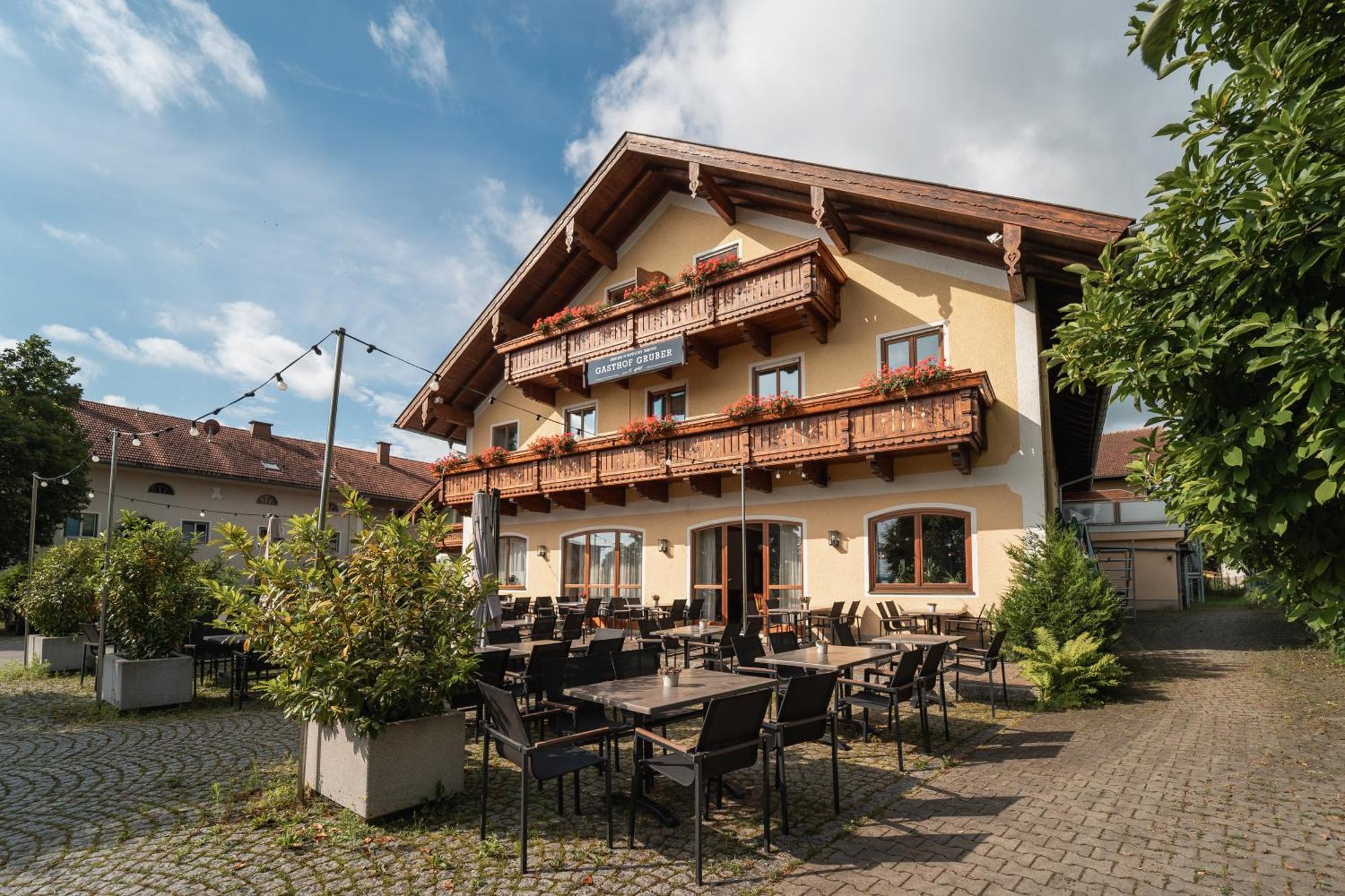 Gasthof Gruber Fridolfing Exterior foto